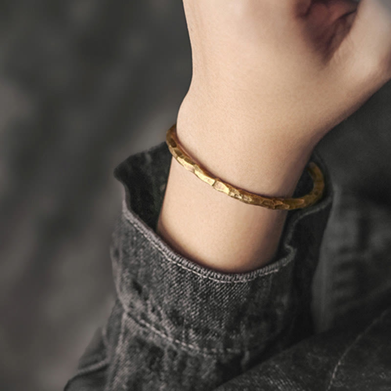 Armband Kupfer – Glück & Energie am Handgelenk getragen elegantes Design