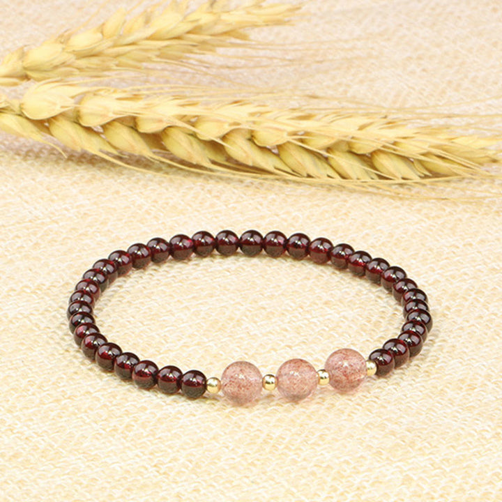 Armband Erdbeerquarz Granat – Ruhe elegantes Naturstein Perlen Design