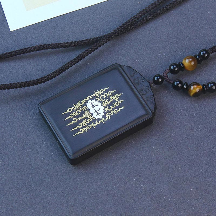 Schwarzer Lotus Anhänger, Ebenholz Kette, Holzperlen, Meditation Schmuck