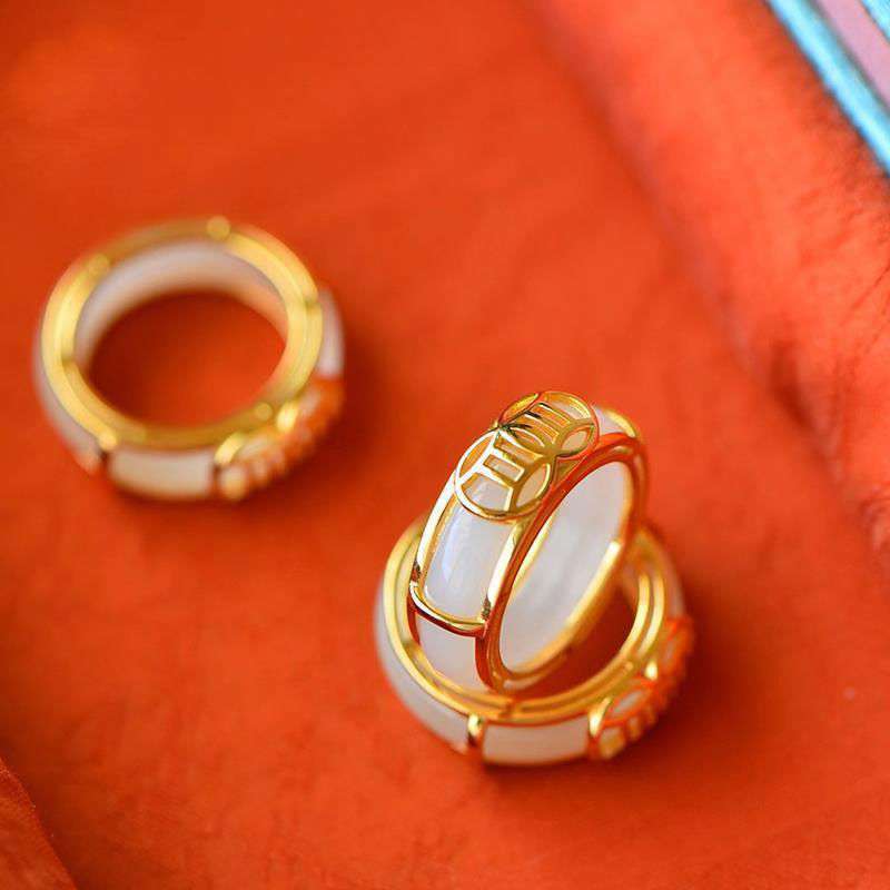Anhänger Jade Ring Gold weiß elegant Naturstein Schmuck Damen
