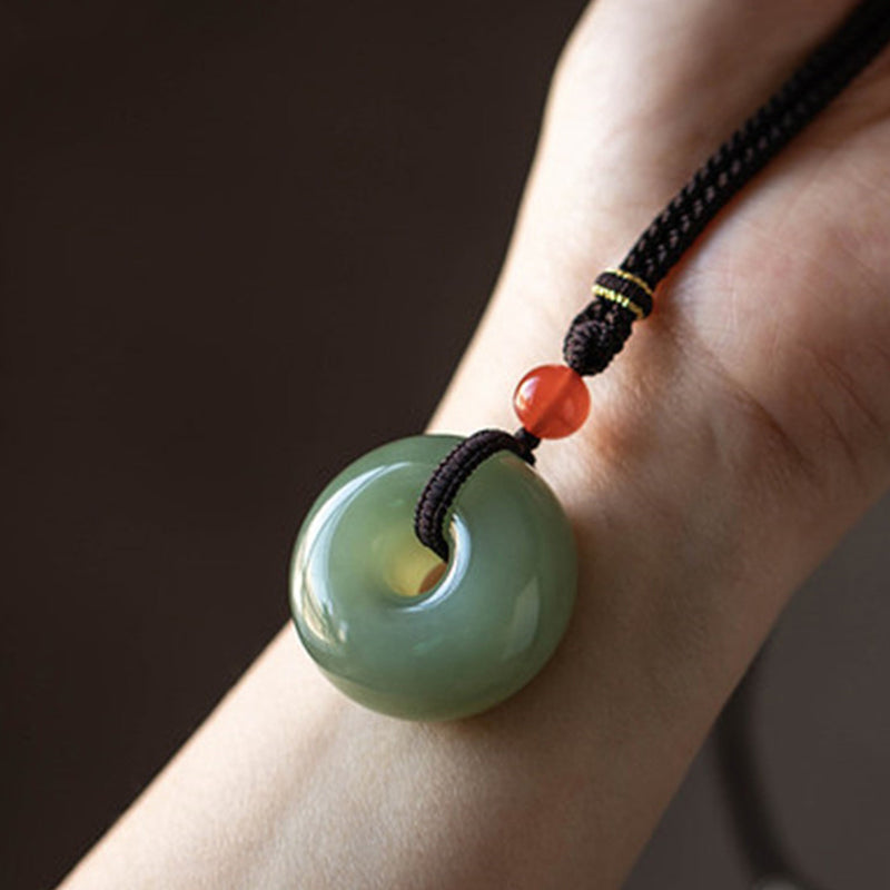 Jade Anhänger Kette grün Donut Naturstein