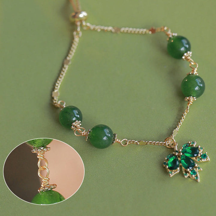 Grünes Jade Armband – Stärke & Mut & Energie mit Blütenanhänger