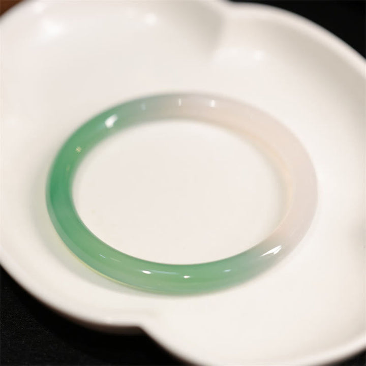 Armband Weiß Grün Chalcedony Agate elegantes Schmuckstück Naturstein.