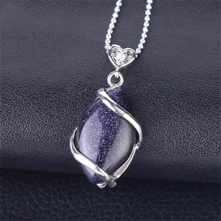 Silberne Kette Kristall Marquise dunkler Stein eleganter Anhänger