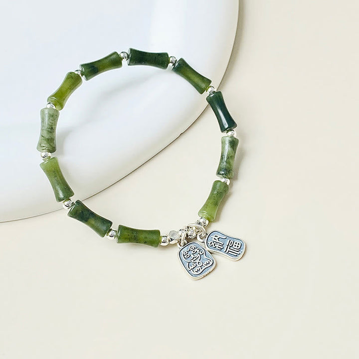 Grünes Jade Armband mit silbernen Fu-Zeichen Anhängern Glück Fülle