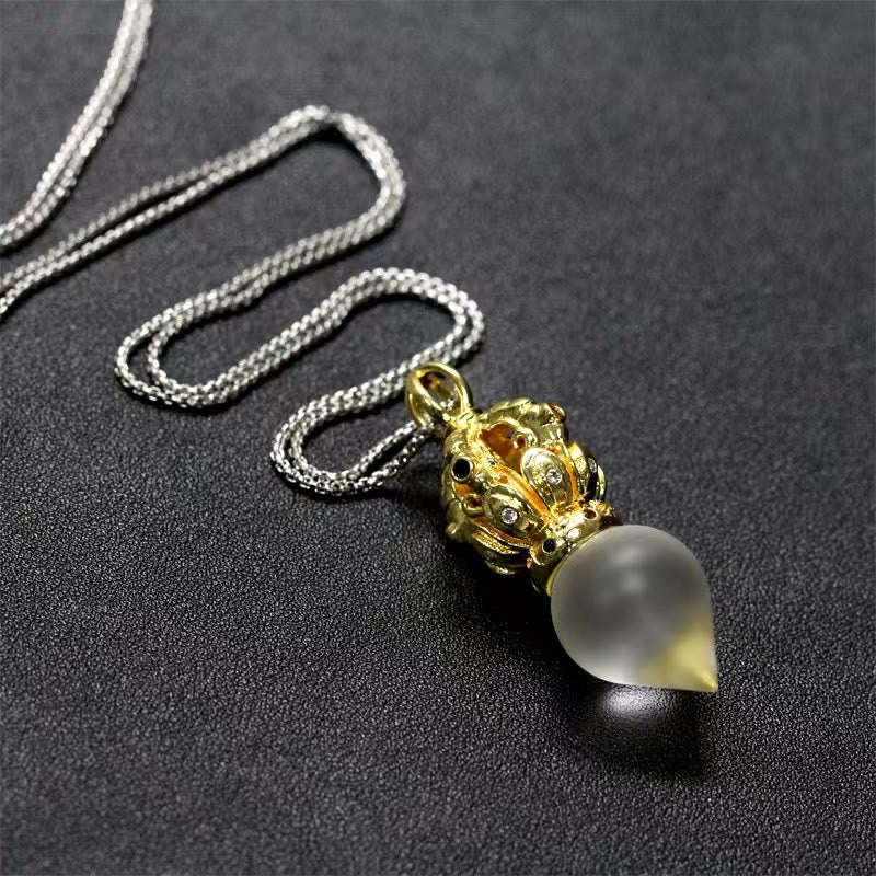 Kette Liuli-Kristall Vajra Lotus Tibet Stärke goldener Anhänger