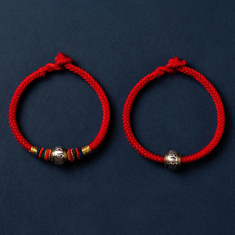 Rote Seidenschnur Armbänder mit silbernen Om Mani Padme Hum Perlen Schutz Glück