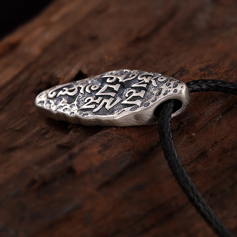 Kette Vajra – Segen – Bild 6 – Silberne Vajra Kette mit schwarzem Lederband Segen Anhänger