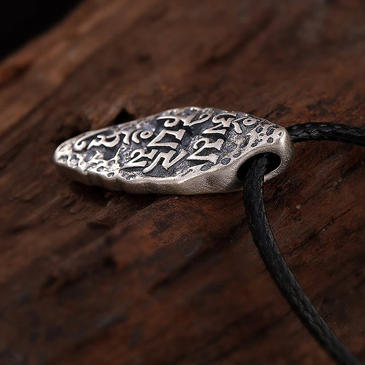 Kette Vajra – Segen – Bild 6 – Silberne Vajra Kette mit schwarzem Lederband Segen Anhänger
