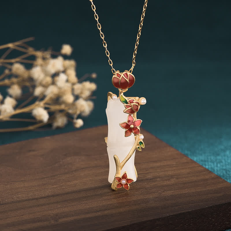 Kette Jade Lotus Bambus – Schutz & Wohlstand – Echter Naturstein – Jade Lotus Bambus Kette Anhänger weiß rote Blüten Goldkette
