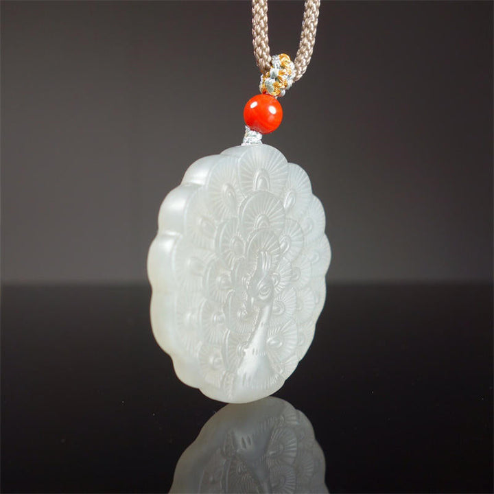 Pfau Anhänger Jade Weiße Kette