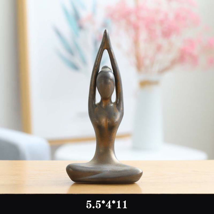 Buddha Statue Yoga Meditation Keramik Gold / Ausgestreckte Hände