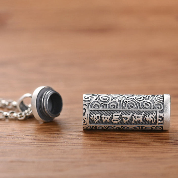 Anhänger Silber Mantra Schutz Spiritualität mit Gravur Ornament