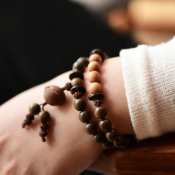 Mala Sandelholz – Schutz Armband am Handgelenk Naturstein braun elastisch