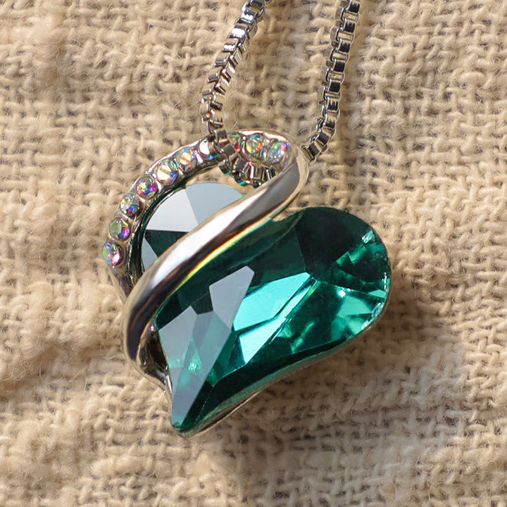 Grüne Herz Kette Anhänger Kristall Silber elegant Schmuck