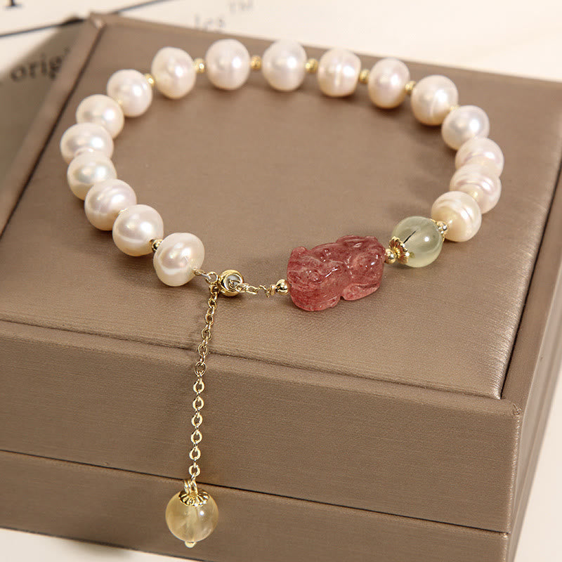 Armband Erdbeerquarz Perle Pixiu weißer Perlen Naturstein elegant