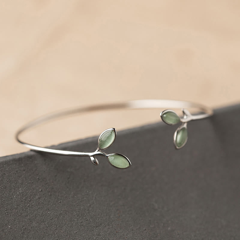 Silber Armband Blatt Katzenauge grüner Stein elegant minimalistisch.