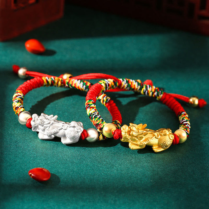 Rote Pixiu Armbänder mit goldenem und silbernem Anhänger Wohlstand.