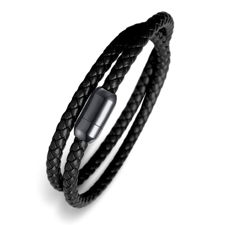 Schwarzes Lederarmband magnetisch mit Edelstahlverschluss Nahaufnahme