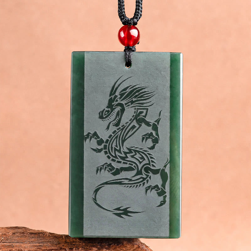Anhänger Cyan Jade Drachen graviert Erfolg Halskette
