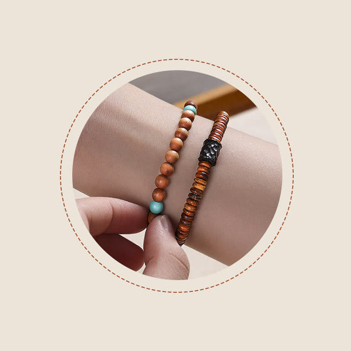 Armband Sandelholz Türkis – Schutz am Handgelenk getragen natürliche Perlen