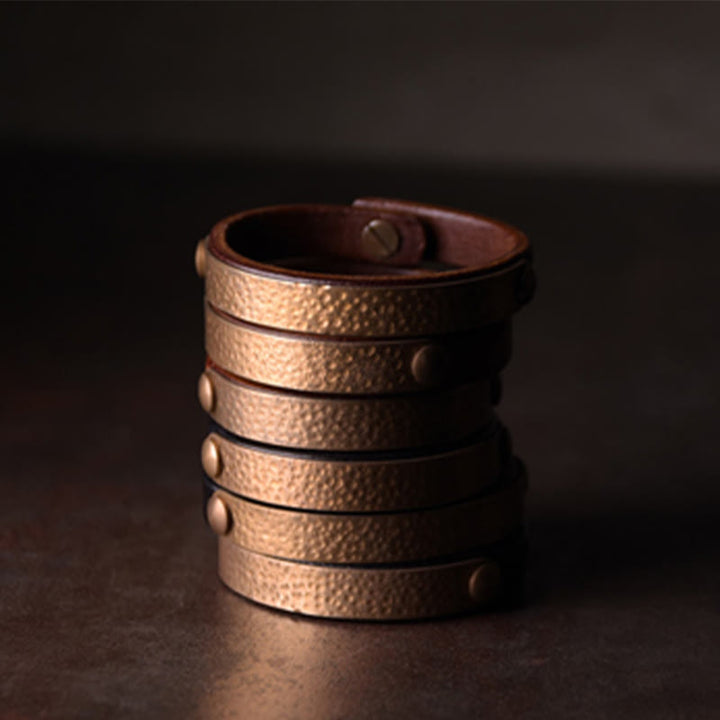 Armband Kupfer – Wohlstand & Harmonie mit Metallnieten Lederwicklung