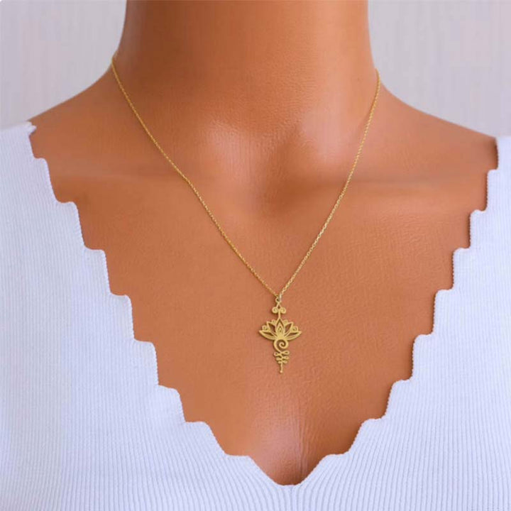 Kette Sterling Silber Lotus Anhänger gold getragen Hals Frau