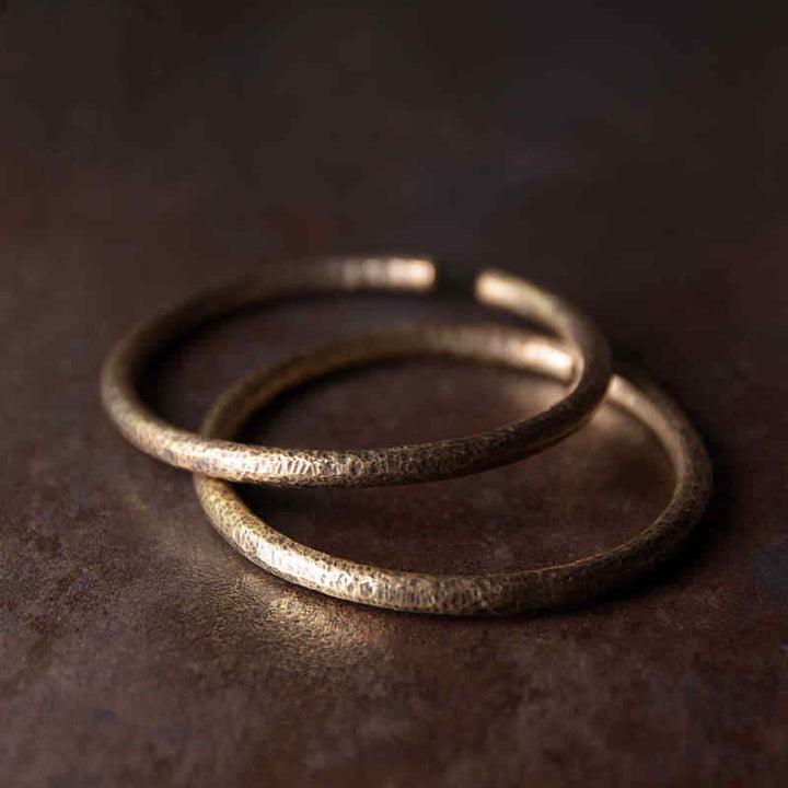 Armband Kupfer – Balance Harmonie gehämmerte Oberfläche elegantes Design Schmuck