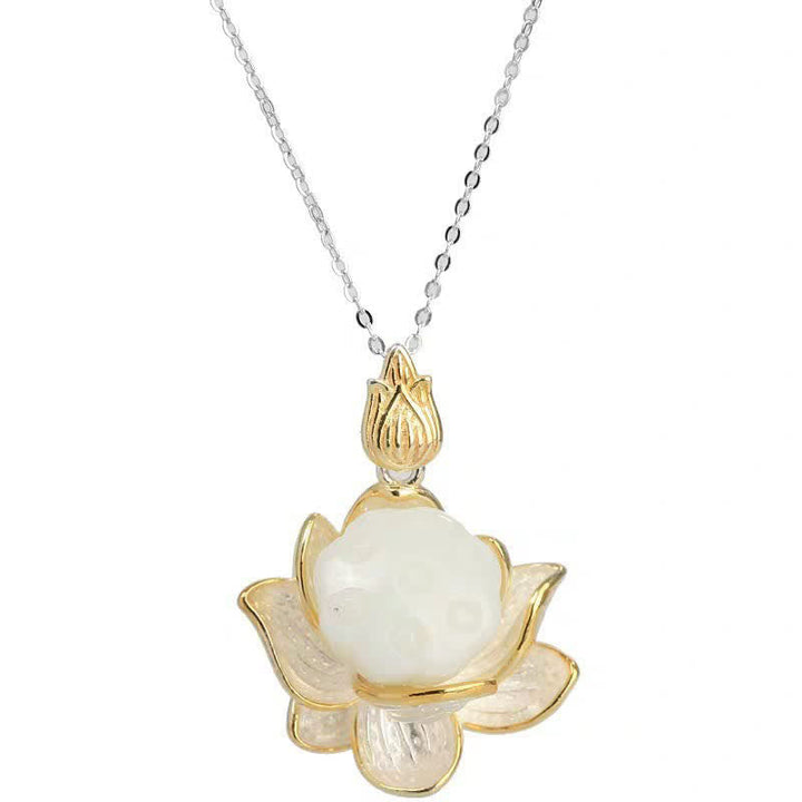 Kette Weiße Jade Lotus Glück Goldakzent Silberkette