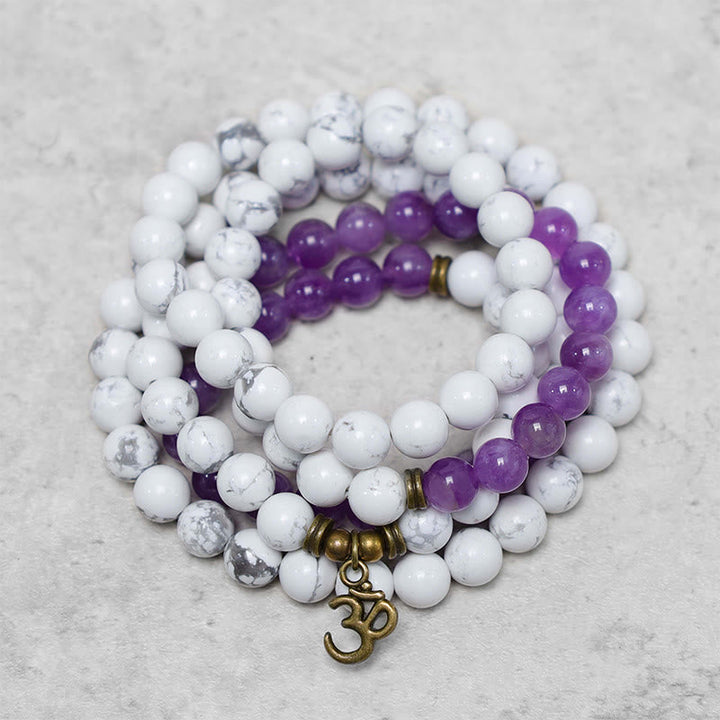 Weiße Howlith Amethyst Mala Armband mit Om Anhänger elastisch