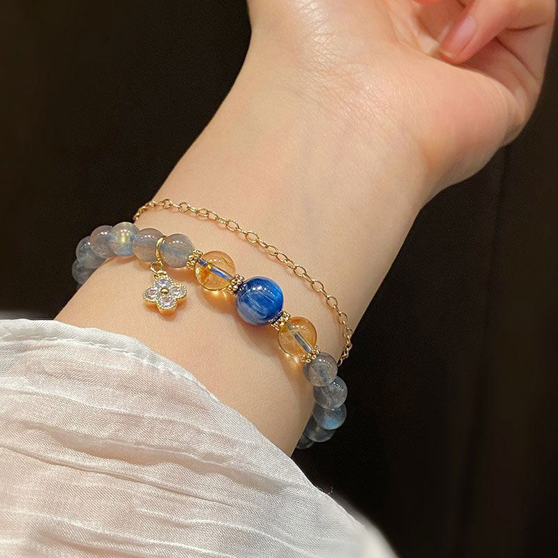 Armband Mondstein Mond Heilung Energie Naturstein elegant getragen