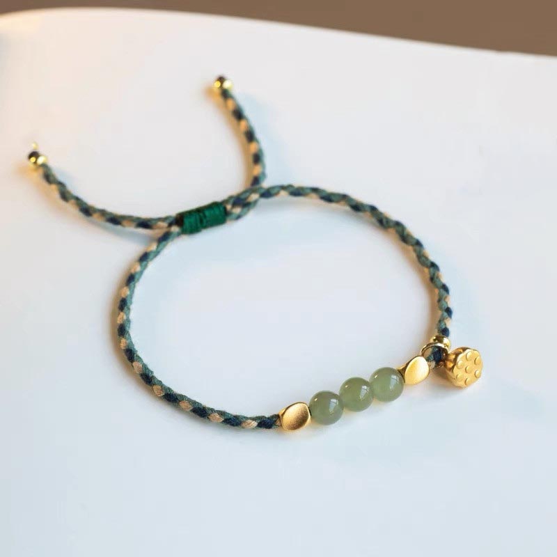Armband Jade Lotus – Glück mit grünen Steinen und goldenem Verschluss elastisch