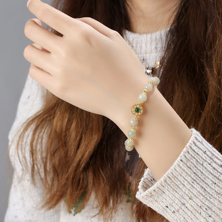 Jade Armband Wohlstand Harmonie mit goldenen Perlen elegantes Design