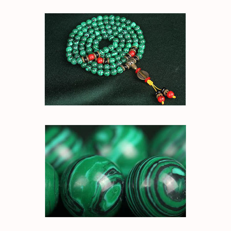 Mala Malachit 108 Perlen grüne Steine Flachlage Schmuck Detail