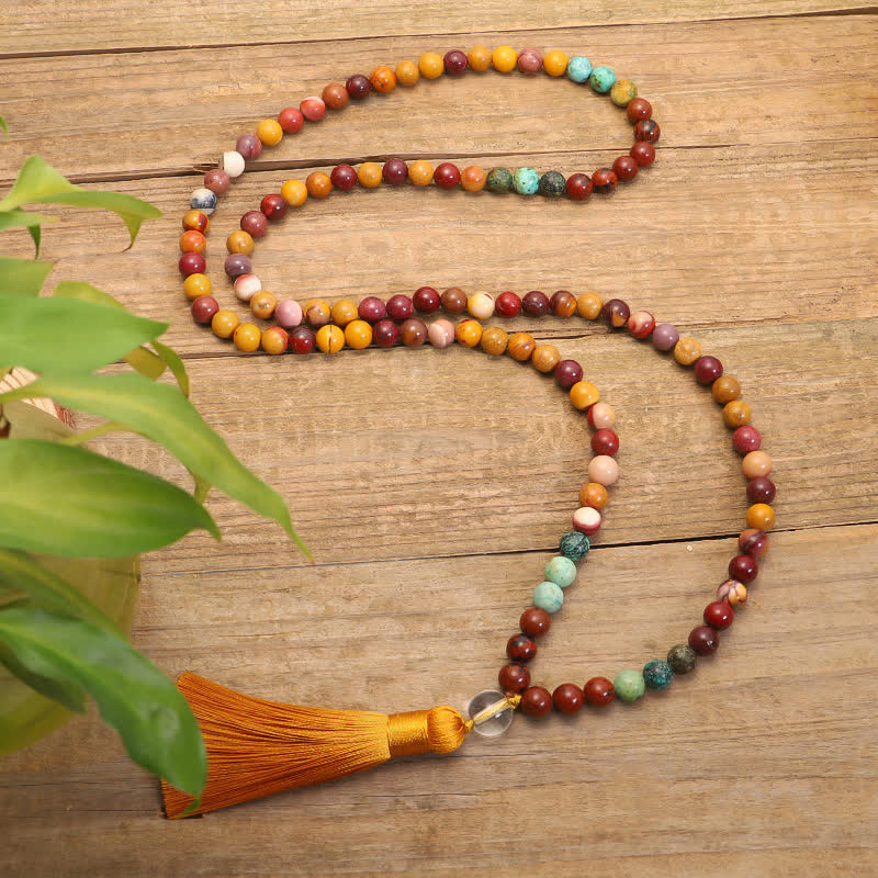 Mala 108 Perlen Mookaite Emotional Halskette mit orangem Quaste Holz.