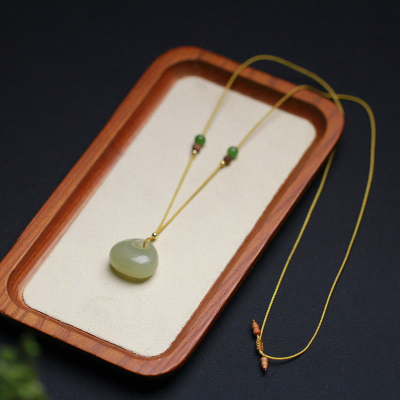 Kette Hetian Jade Anhänger Grün Glücksmuster