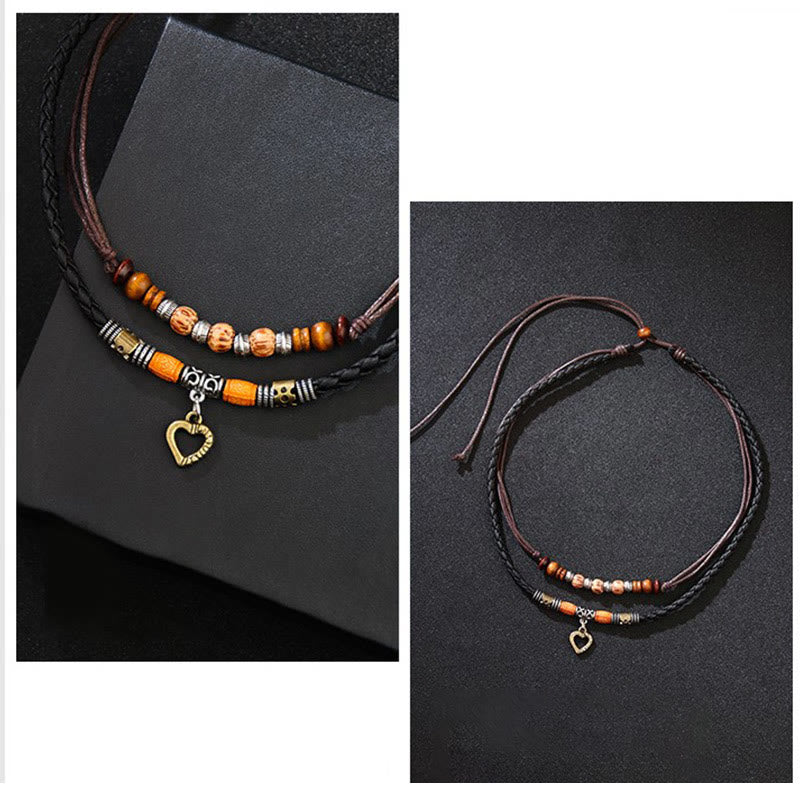Braunes Lederarmband mit Holzperlen und Herzanhänger – Heilung & Liebe & Energie