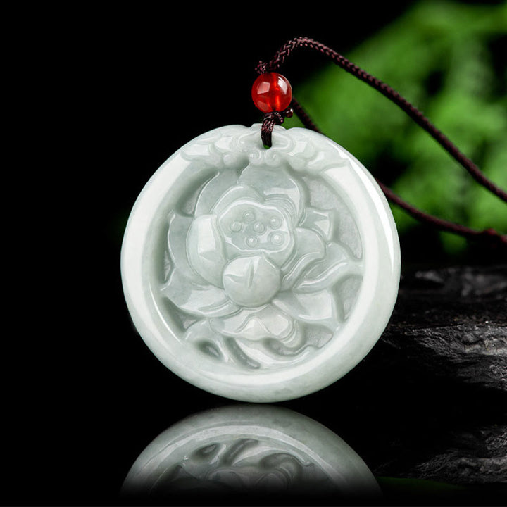 Jade Anhänger Lotus Blume Kette