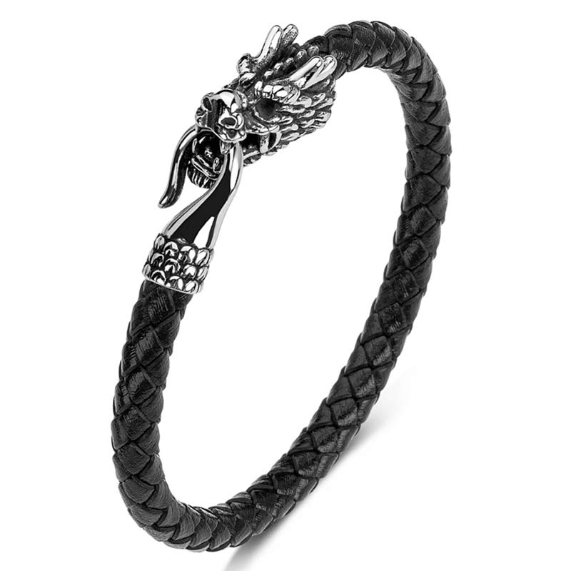 Armband Drachen – Schutz & Glück mit Drachenkopf, schwarzes Lederarmband, Detailaufnahme.