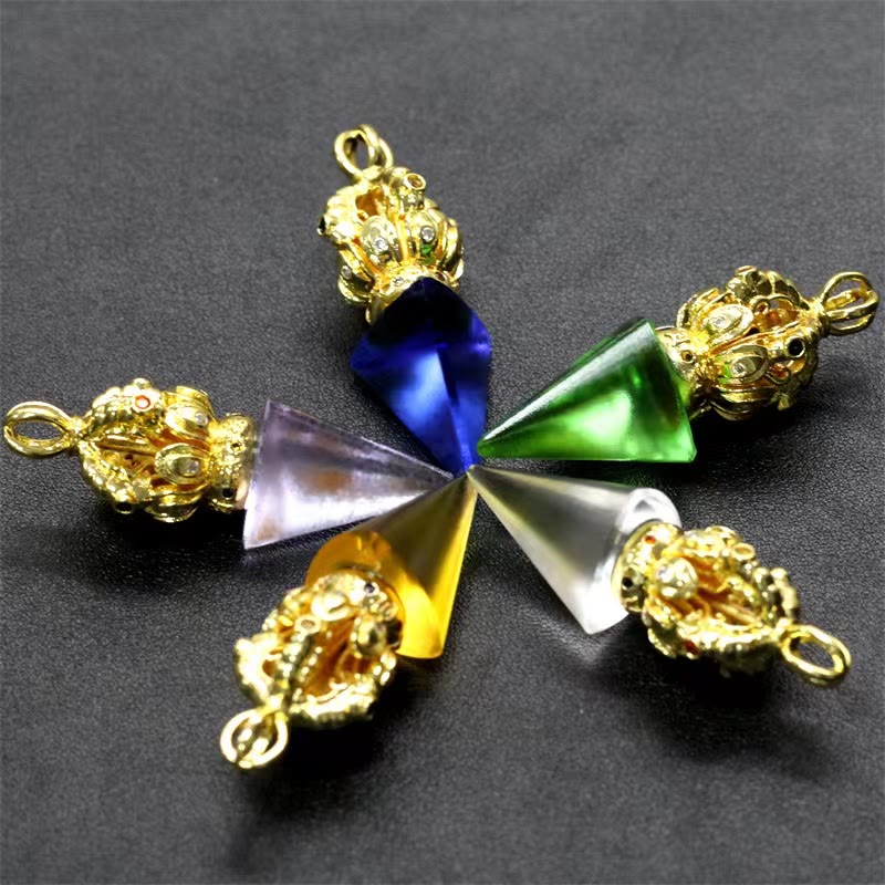 Liuli-Kristall Vajra Lotus Tibet Stärke Anhänger goldfarben