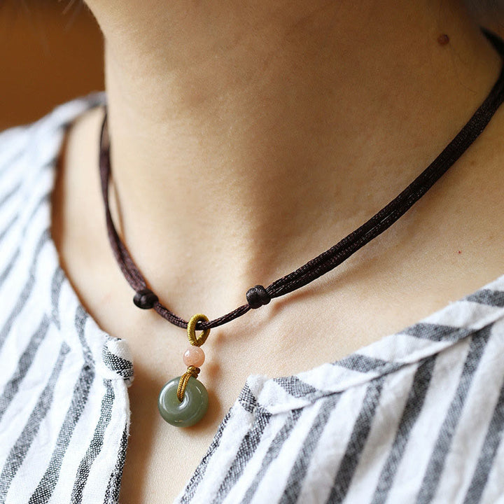 Jade Anhänger Kette Naturstein grün Frieden