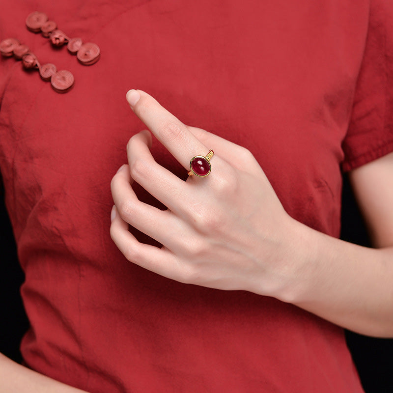Ring 925 Silber Roter Korund – Mut und Kraft