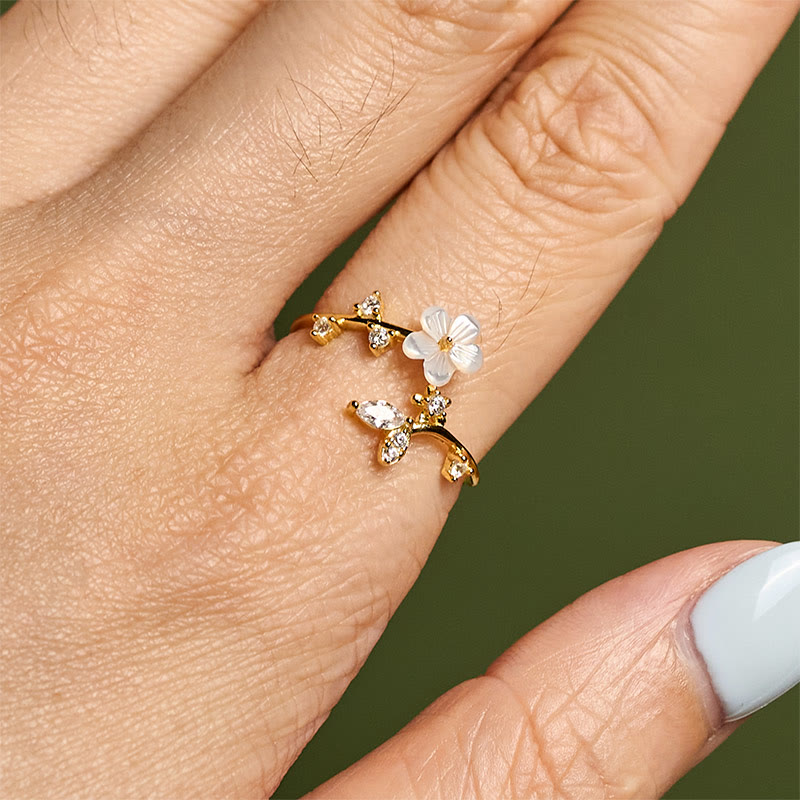 Ring 925 Silber Weiße Blume Segen Glück elegant getragen