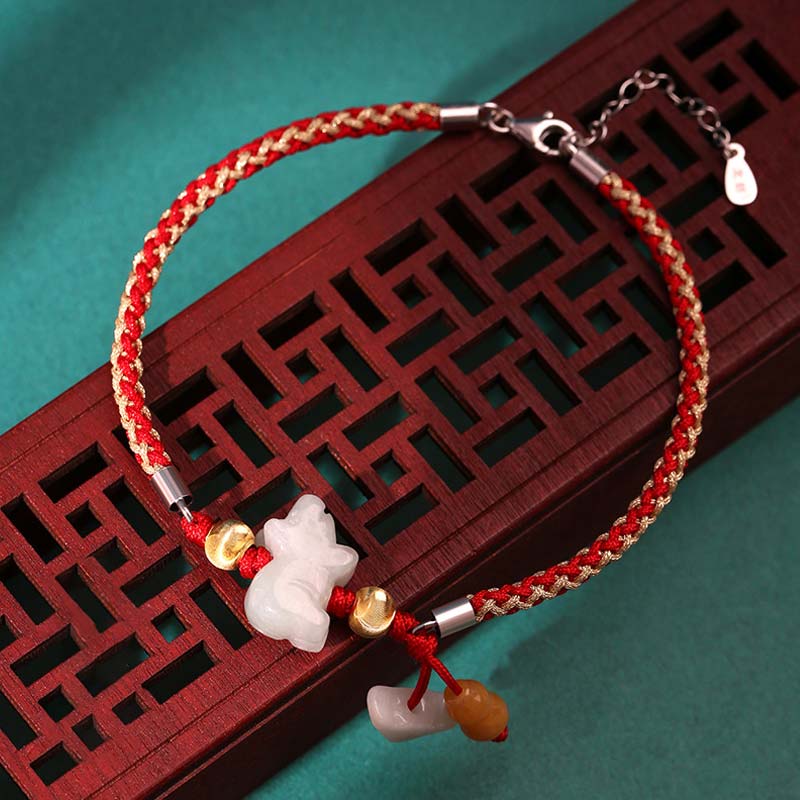Rotes Armband Jade Chinesisches Tierkreis Wohlstand Energie Handgelenk getragen