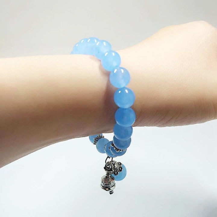 Blaues Kristall Armband Energie Naturstein elastisch Handgelenk getragen