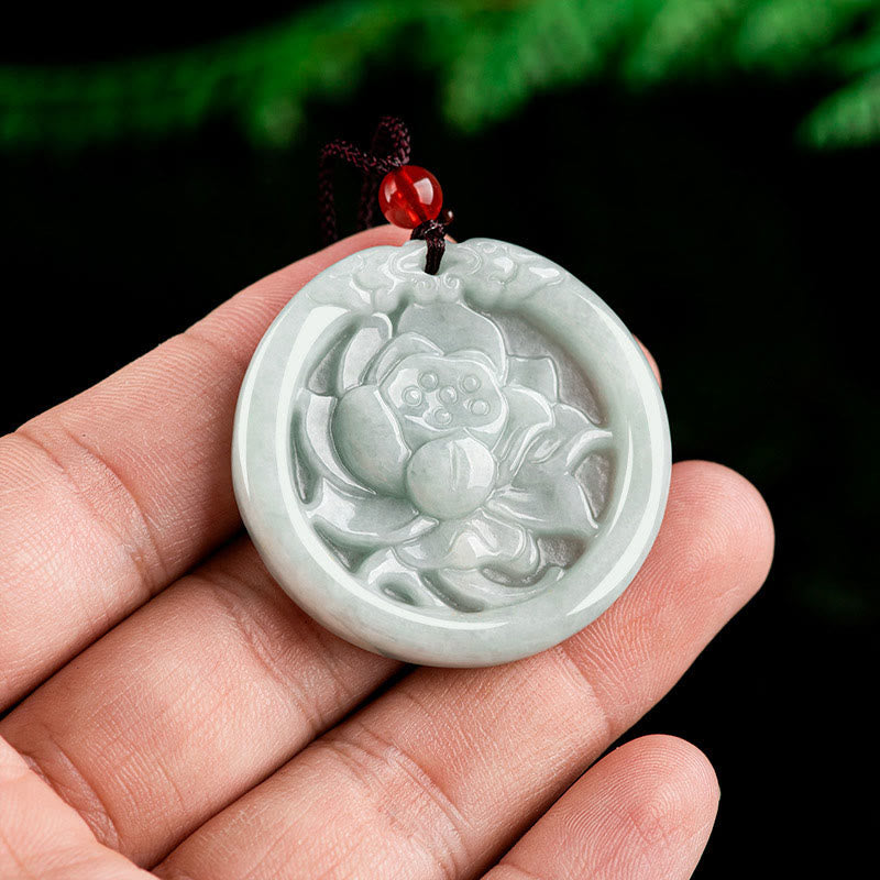 Jade Anhänger Lotus Blume Hand