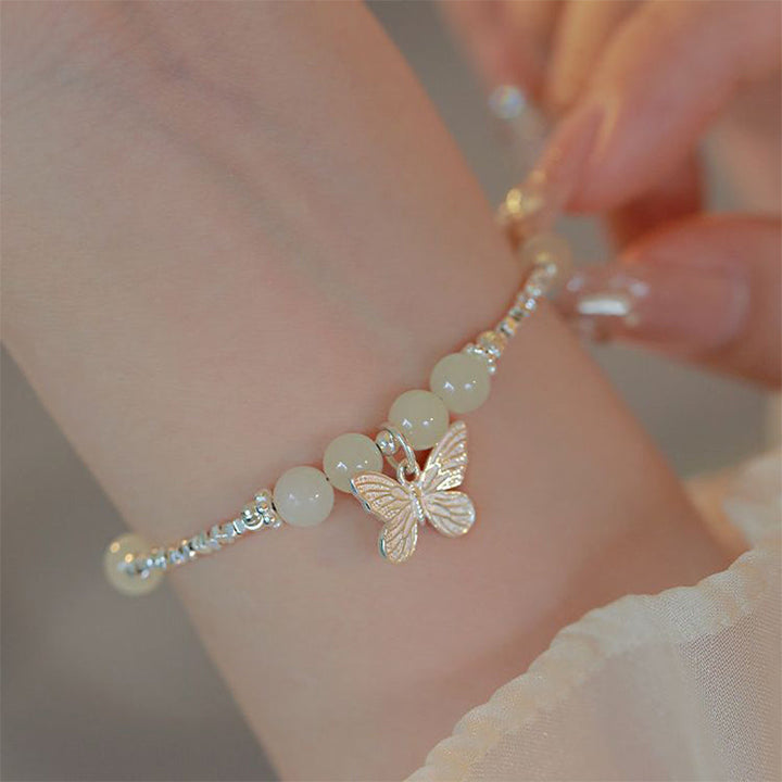 Armband 925 Silber Jade Schmetterling – Glück elegantes Perlenarmband Handgelenk getragen