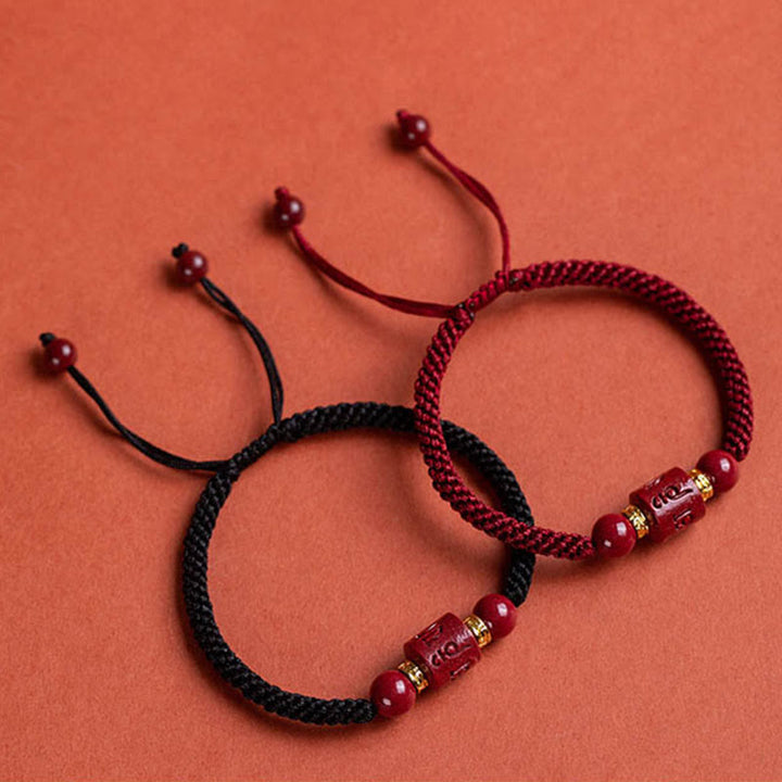 Armband Zinnober Rot - Mantra Gravur Geflochten