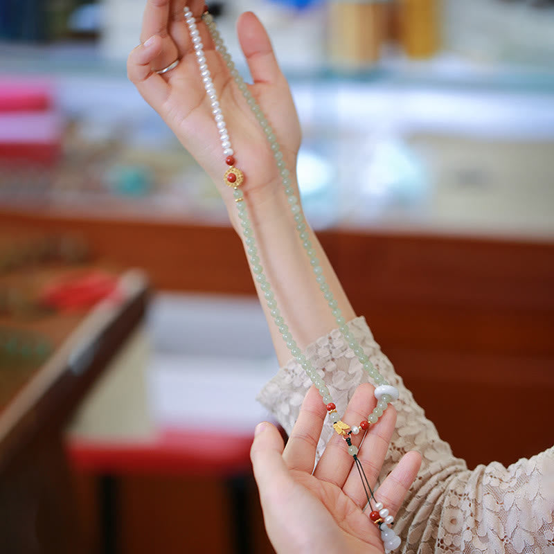Armband 925 Silber Perle Schmetterling – Glück elegante Handpose getragen