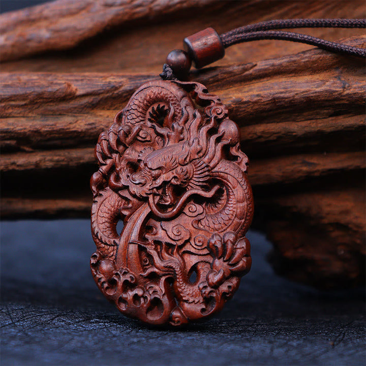 Anhänger Drache Holz Kette geschnitzt